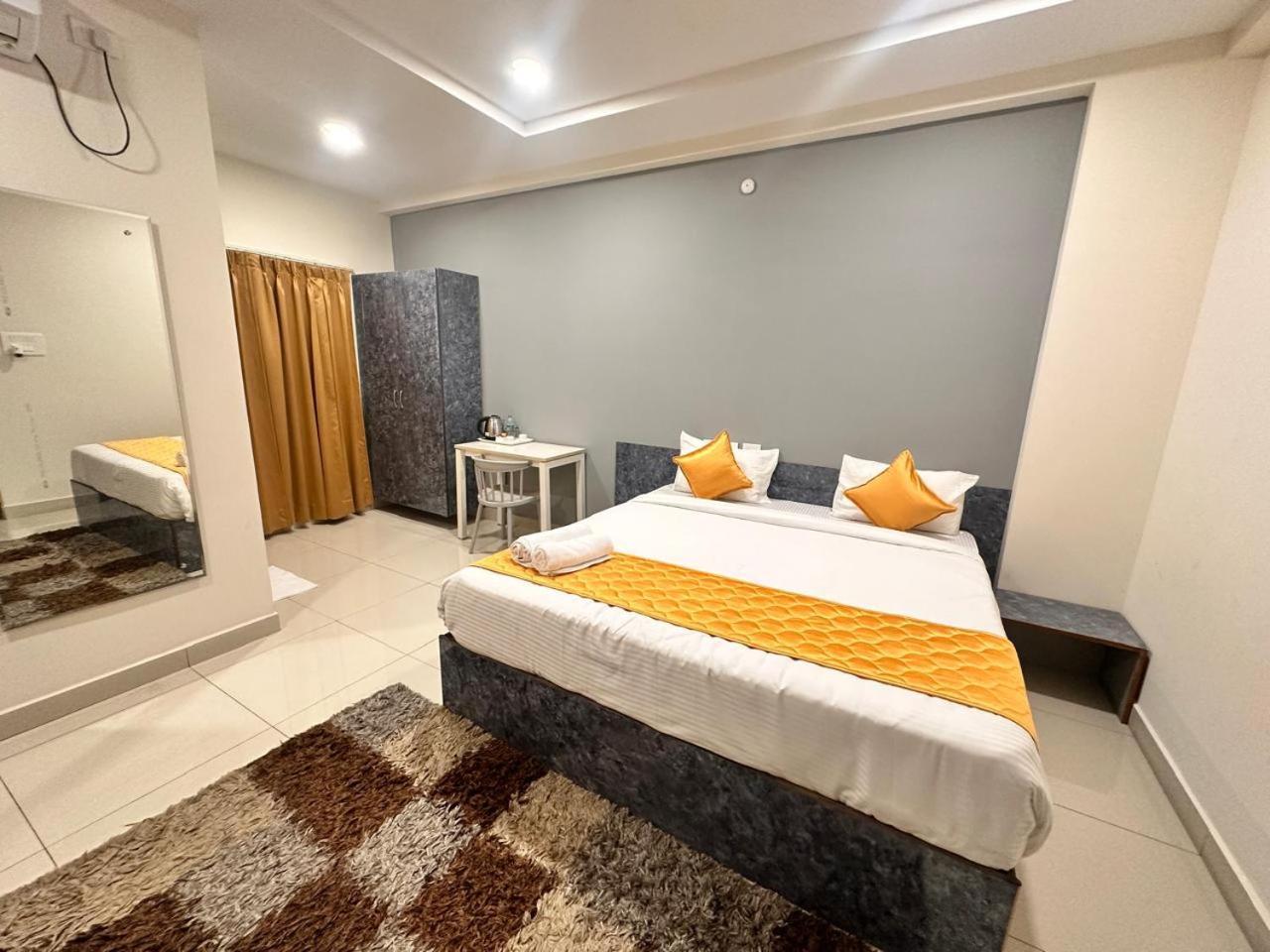 Hotel Aerotel,Hyderabad 샴샤바드 외부 사진