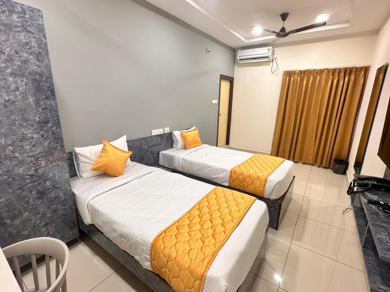 Hotel Aerotel,Hyderabad 샴샤바드 외부 사진